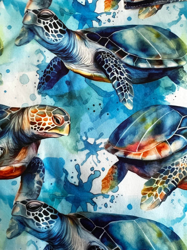 Ink Sea Turtle Pocket Leggings