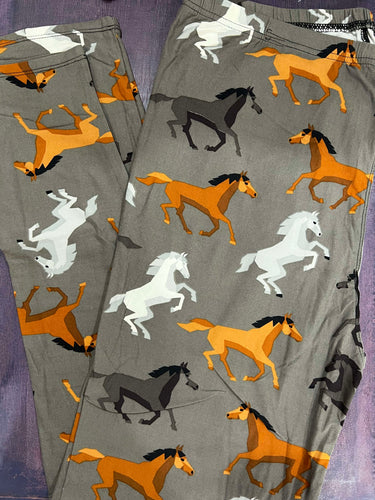 Mustang Horses Standard Leggings