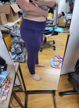 Load image into Gallery viewer, SOLID GREEN YOGA WAIST JOGGERS (ADULTS/KIDS)