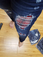 Load image into Gallery viewer, DISTRESSED STRETCH PATCH DENIM