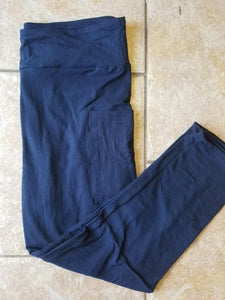 Navy Pocket Leggings